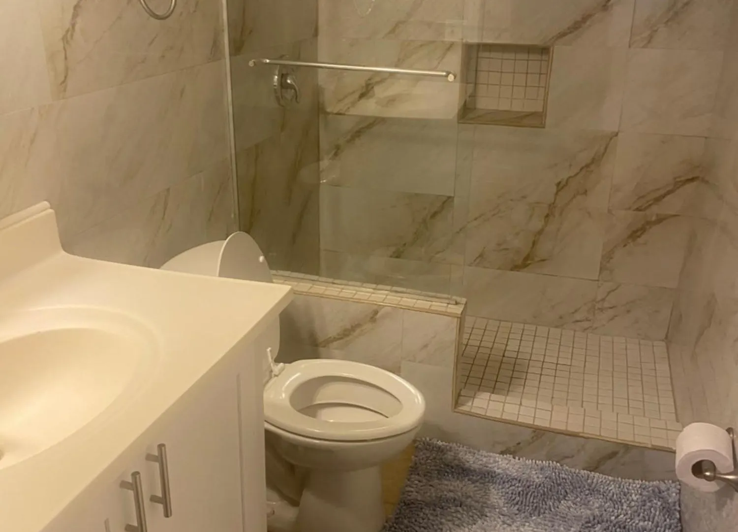 Mount Thompson Apartment Nassau Bahamas