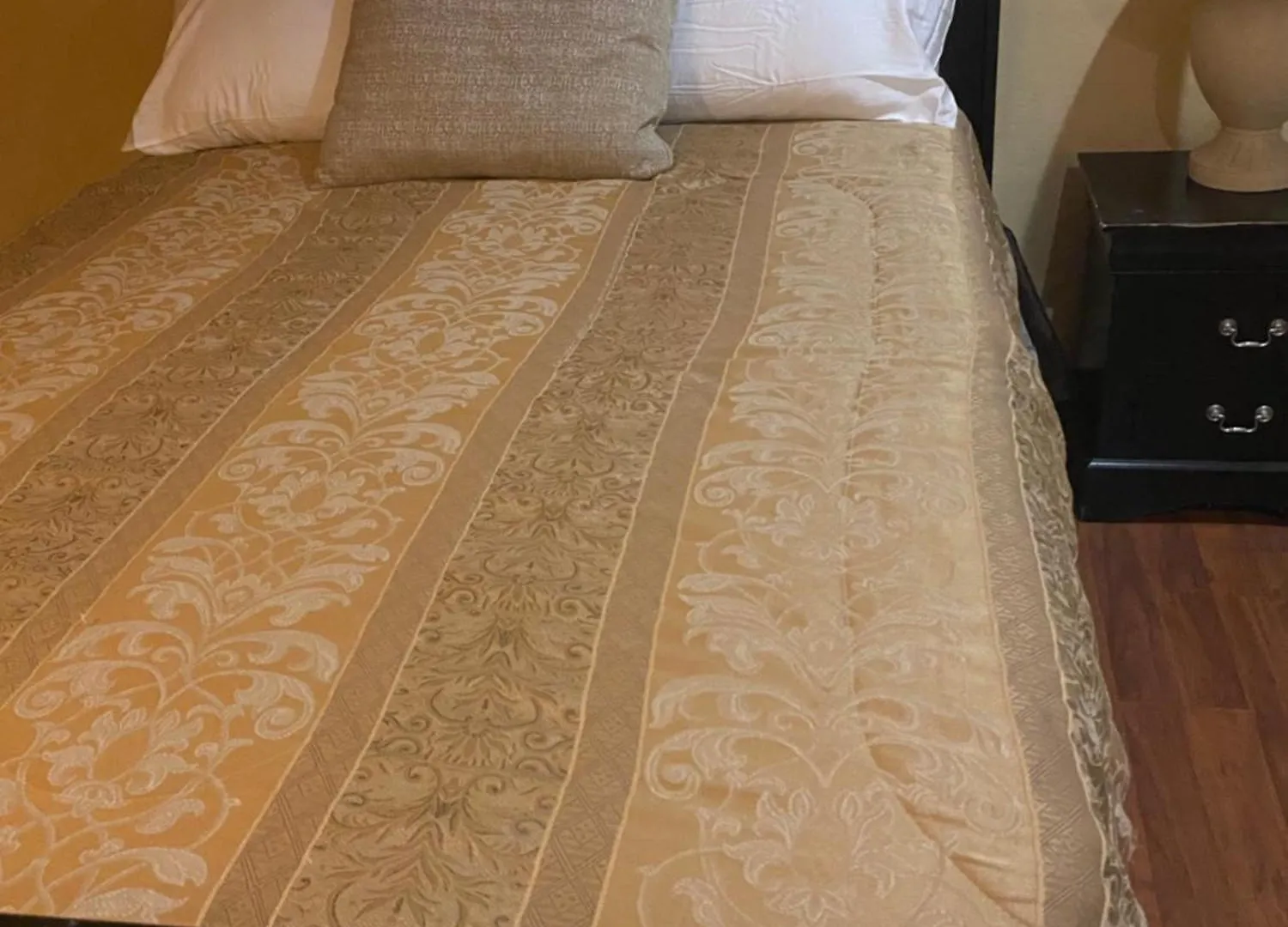 Mount Thompson Apartment Nassau Bahamas